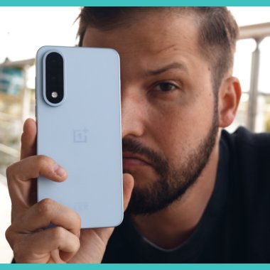 REVIEW <span class="title-highlight">OnePlus Nord 5</span> - renunță la metal pentru plastic. Dar a făcut bine?
