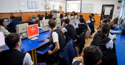 Cursuri de inteligență artificială pentru elevii din România