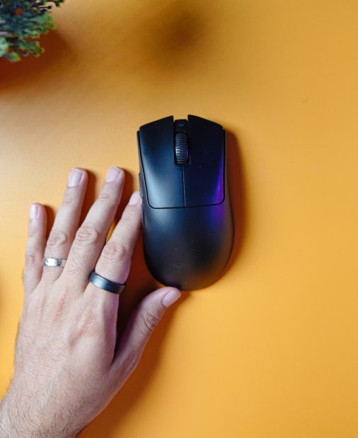 Review Razer DeathAdder V4 Pro: mouse de gaming bun la orice