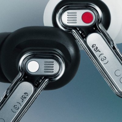 Nothing Ear (3) vin cu un secret în carcasă: un microfon care izolează mult mai bine în apeluri