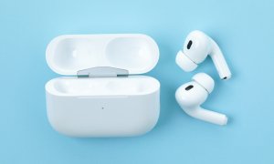 Căștile tale Apple pot traduce la fel de bine o conversație ca noile AirPods Pro 3