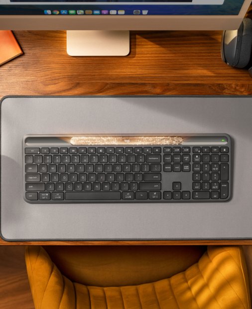 Logitech lansează tastatura care se încarcă de la bec și poate funcționa 4 luni pe întuneric