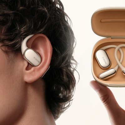 Xiaomi lansează 7 noi produse: brățară de fitness, căști de sport și un nou robot aspirator