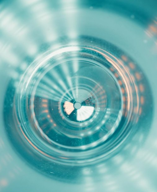 Apple oprește lucrul la o nouă versiune Vision Pro pentru o pereche de ochelari inteligenți ca Ray Ban Meta