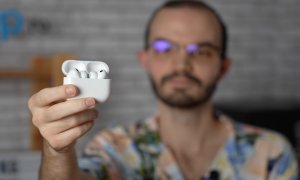 iFixit: AirPods Pro 3 sunt practic imposibil de reparat