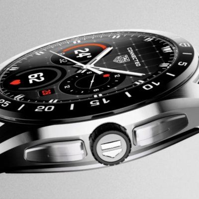 Acest ceas inteligent de lux costă 1.600 de dolari și nu are nici măcar aplicații