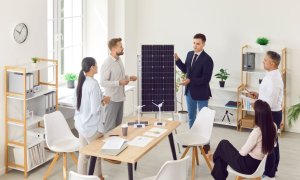 Energia solară, un atu competitiv pentru companii: care sunt avantajele acesteia în 2025