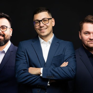 90 de roboți AI pentru digitalizarea IMM-urilor din România