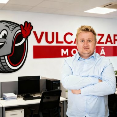 Un român a creat aplicația prin care poți chema o echipă de vulcanizare mobilă în România