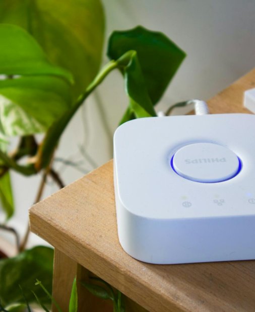 Philips îşi face revenirea în zona smartphone-urilor şi tabletelor: detalii despre un prim model