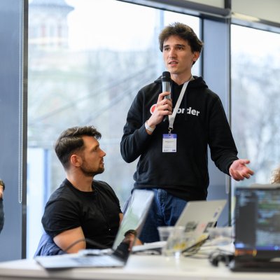 Un an de la înființarea Builders House (How to Web) | Pregătiri de extindere și eveniment aniversar