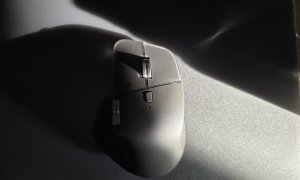REVIEW Logitech MX Master 4 - un mouse care sigur te va face mai productiv dacă-l lași