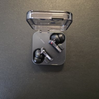 REVIEW Nothing Ear (3): cele mai frumose căști, dar sunt și bune?