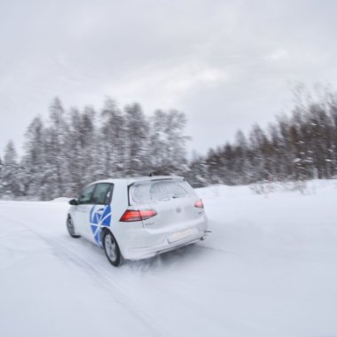 Cum ne alegem jantele pentru anvelopele de iarnă