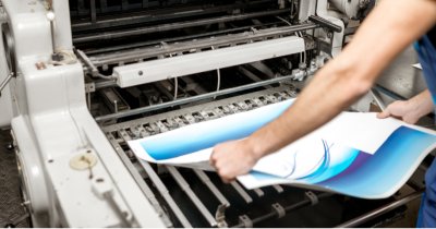 Producția publicitară la nivel profesionist: consumabile, strategie și mentalitate