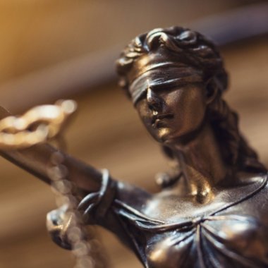 Când trebuie să apelezi la un avocat specializat în executări silite