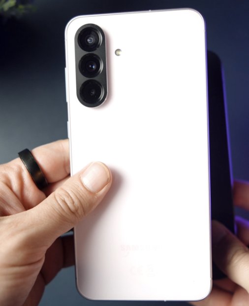 Samsung Galaxy A57 - primele specificații posibile înainte de lansarea din 2026