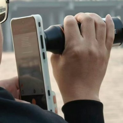 OPPO Find X9 Ultra - posibile imagini arată un accesoriu extern pentru zoom