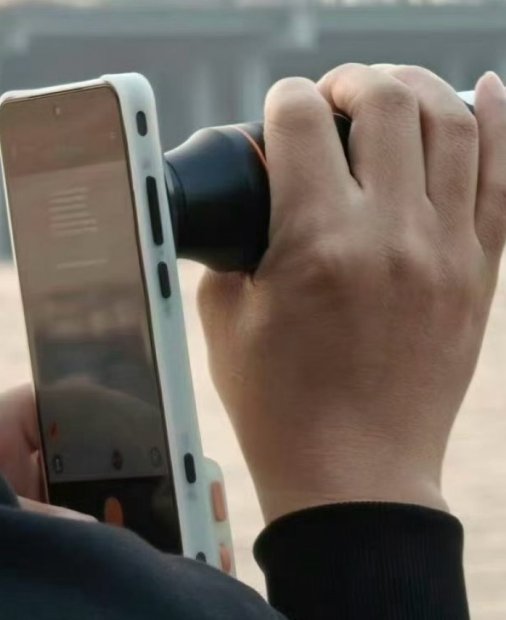 OPPO Find X9 Ultra - posibile imagini arată un accesoriu extern pentru zoom