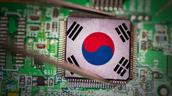 Coreea de Sud adoptă prima lege de <span class="title-highlight">reglementare AI</span> | Conținutul generat trebuie marcat ca atare