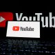 Google închide „scăpările” de redare YouTube în fundal pentru utilizatorii fără abonament