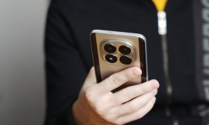 REVIEW Poco M8 Pro: telefonul midrange care le are (aproape) pe toate