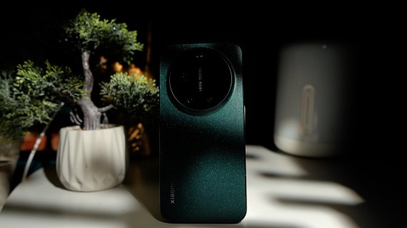 REVIEW Xiaomi 17 Ultra - în sfârșit se luptă cu giganții Apple și Samsung