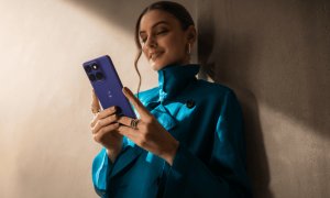 Prețul oficial în Europa pentru motorola razr fold. Ediție specială pentru Campionatul Mondial