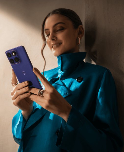 Prețul oficial în Europa pentru motorola razr fold. Ediție specială pentru Campionatul Mondial