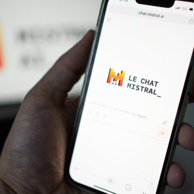 Europenii de la Mistral atrag 830 de miliarde de $ pentru centrul de date dedicat AI-ului