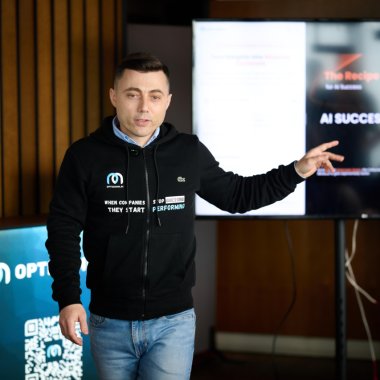 OptiComm.AI lansează o platformă de agenți AI care trece de la predicție la acțiune și permite companiilor să automatizeze procesele de business