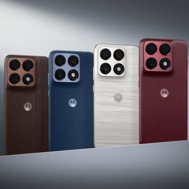 <span class="title-highlight">Motorola</span> lansează seriile edge 70 pro, razr 70, razr 70 Ultra, dar și seria Swarovski