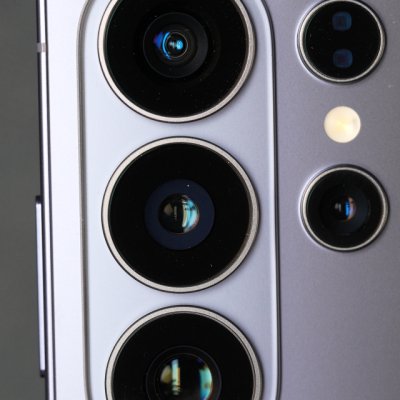 Samsung Galaxy S27 Ultra ar putea primi cameră de 200 MP cu diafragmă variabilă și modificări de design