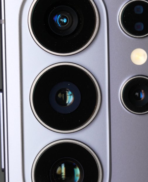 Samsung Galaxy S27 Ultra ar putea primi cameră de 200 MP cu diafragmă variabilă și modificări de design