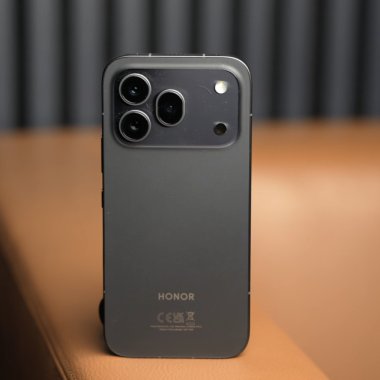 REVIEW Honor 600 Pro - "baby flagship" la un cost rezonabil