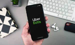 Uber vrea să cumpere grupul Delivery Hero, care deține și Glovo