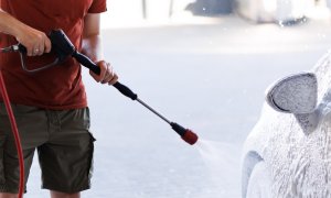 Avantajele și provocările deschiderii unei spălătorii auto cu fise în 2026