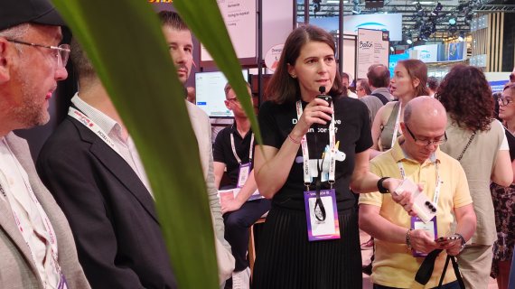 Tot ce trebuie să știi despre Orange Fab în 2026 | Cum poate un startup să aibă un canal de vânzare uriaș