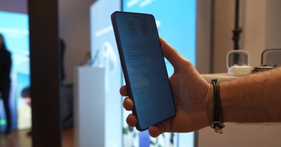 Funcția Privacy Display de la Samsung ar putea ajunge pe viitoarele flagship-uri Honor și Xiaomi