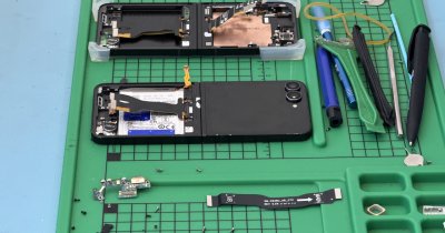REPORTAJ FOTO Cum arată procesul de reparație a unui gadget în mai puțin de oră