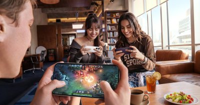 OPPO lansează seria Reno16 în România, cu funcții AI pentru fotografie și un nou design 3D
