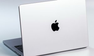 MacBook Ultra ar putea fi amânat după schimbarea planurilor Apple pentru seria M6