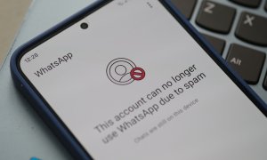 Românii care pleacă în vacanță, vizați de o înșelătorie pe WhatsApp în numele unor hoteluri