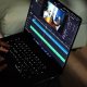 Apple urmează să lanseze un MacBook cu ecran OLED tactil. Calendarul lansărilor din următorul an