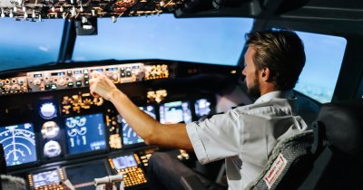 Aviația spre destinația AI: poate inteligența artificială să țină pasul cu o industrie în care nu e loc de greșeală?