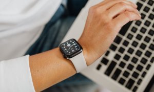 Apple ar testa un Apple Watch cu ecran rotund și un model fără ecran