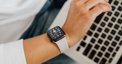 Apple ar testa un Apple Watch cu ecran rotund și un model fără ecran