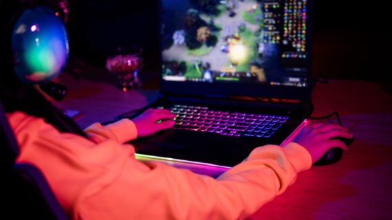 Noi scumpiri pentru PC-uri. Microsoft scumpește licențele Windows pentru producători