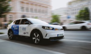 Serviciul de ridsesharing Blue, lansat de Autonom, ajunge la 400.000 de utilizatori