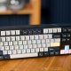 REVIEW Epomaker TH108 Pro - tastatura mecanică cu ecran și mai silențioasă decât multe altele